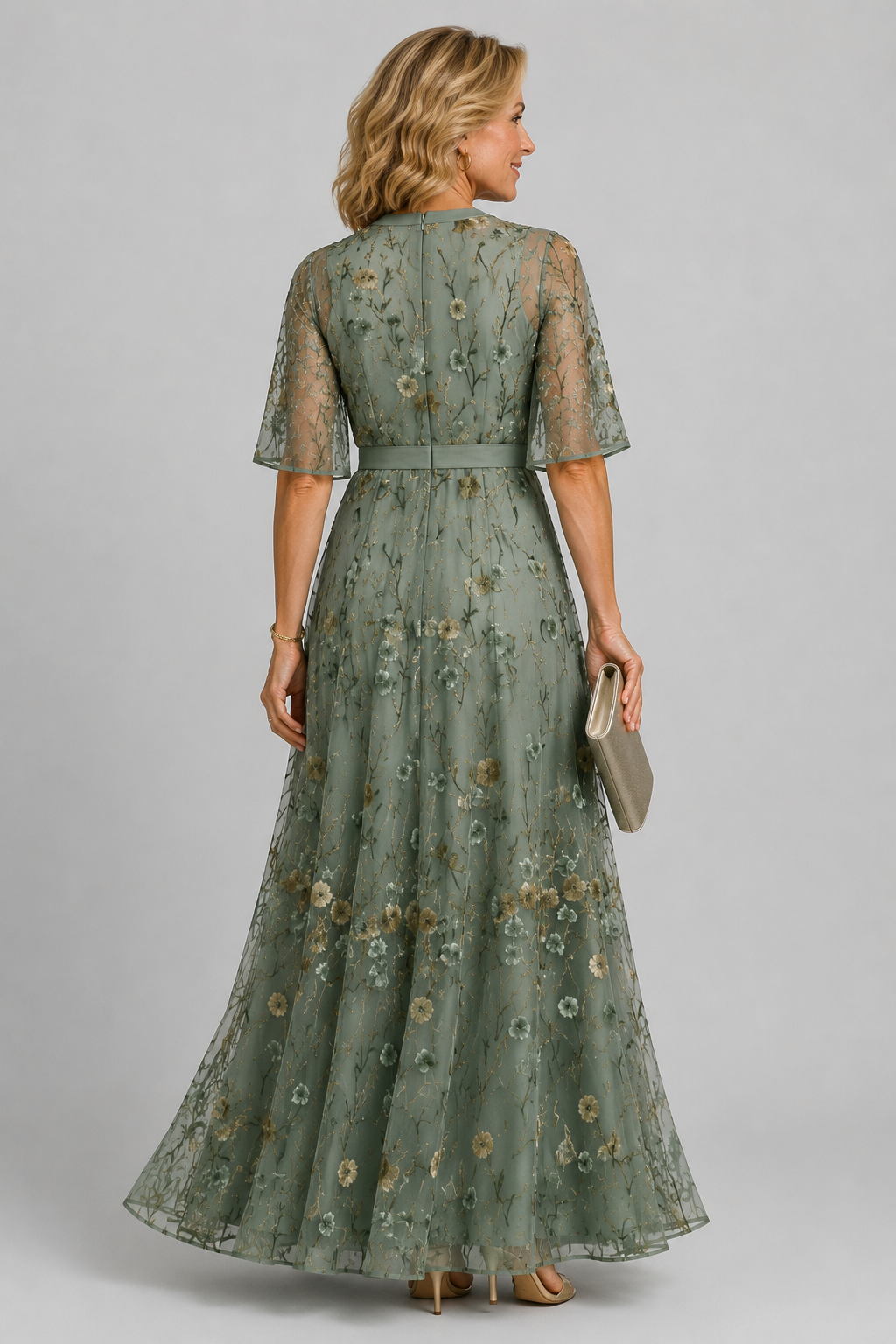 Solenne – Robe midi fleurie à col dos-nu