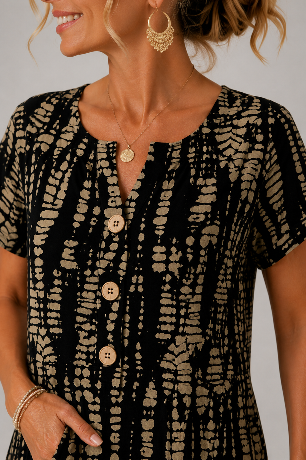 Constance – Robe colorblock au genou à col V